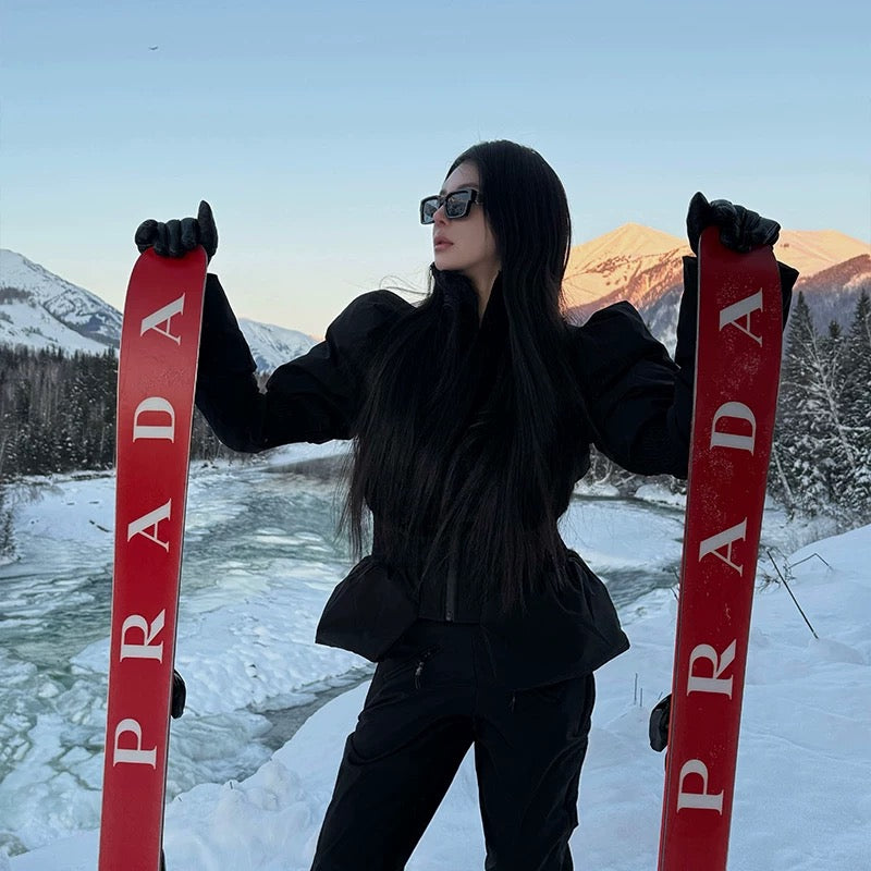 Strong Female Lead Ski Set
